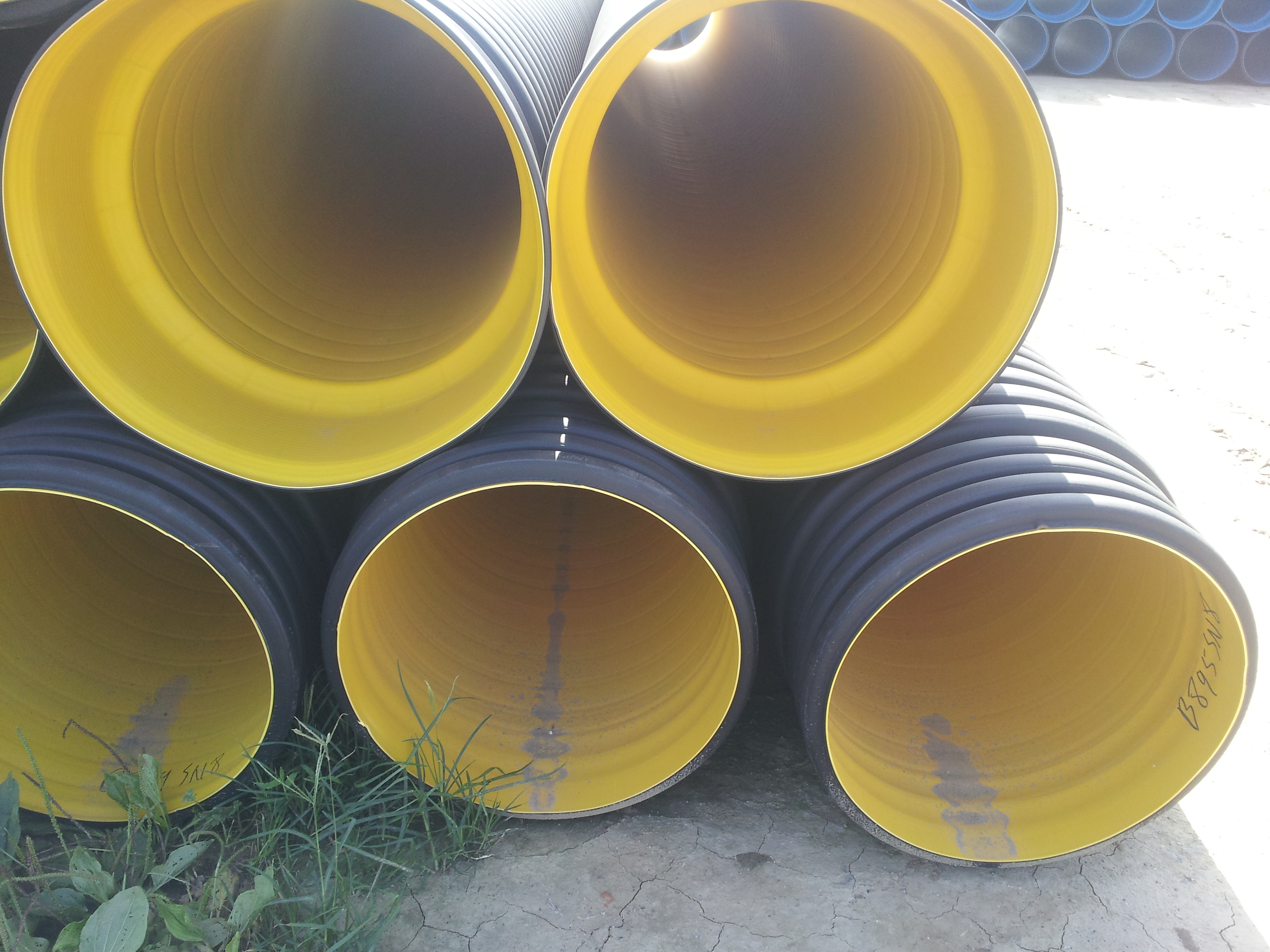 Cooling and forming section of the corrugated pipe production line